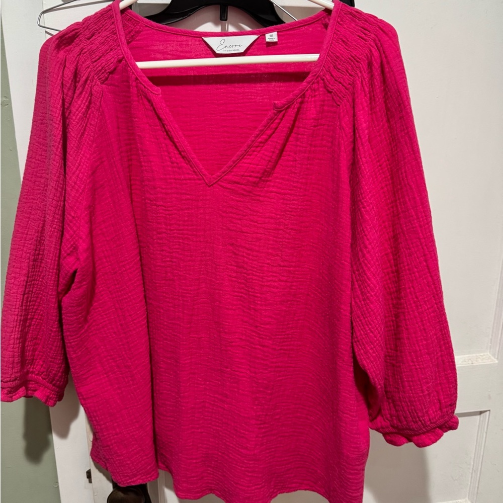 Women’s fuschia gauze top by Encore 1X